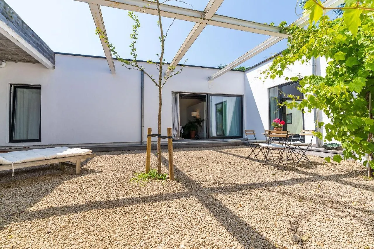 Loft Van 90 M² Met Grote Binnentuin. Αμβέρσα 0*,  Βέλγιο